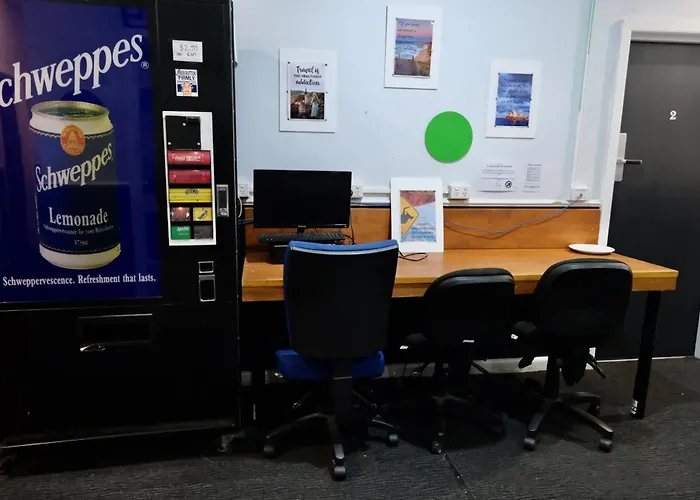 Pint On Punt Backpackers Hostel Melbourne